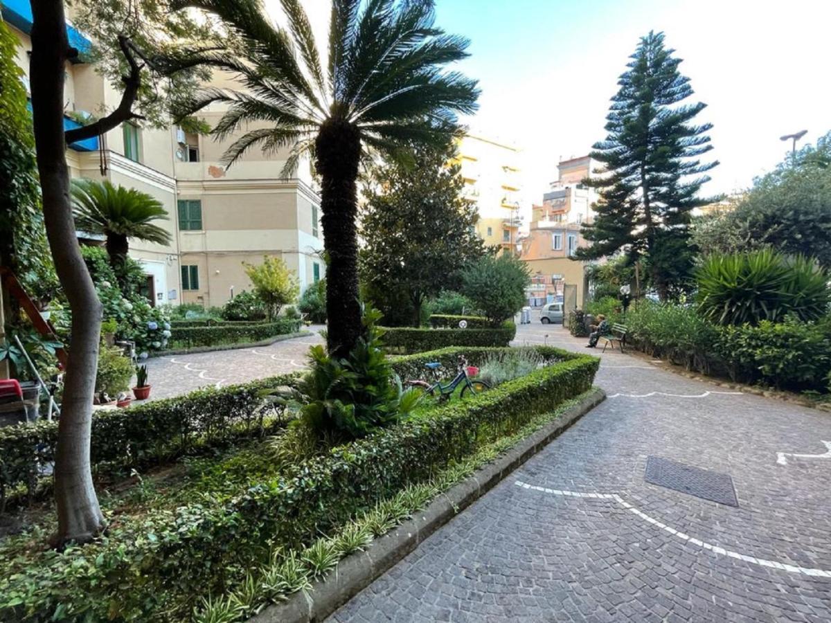 Nonna Fiamma Apartment Napoli Bagian luar foto